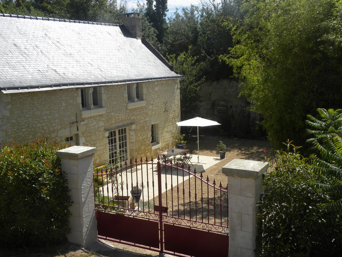 gîte avec entrée indépendante et jardin clos