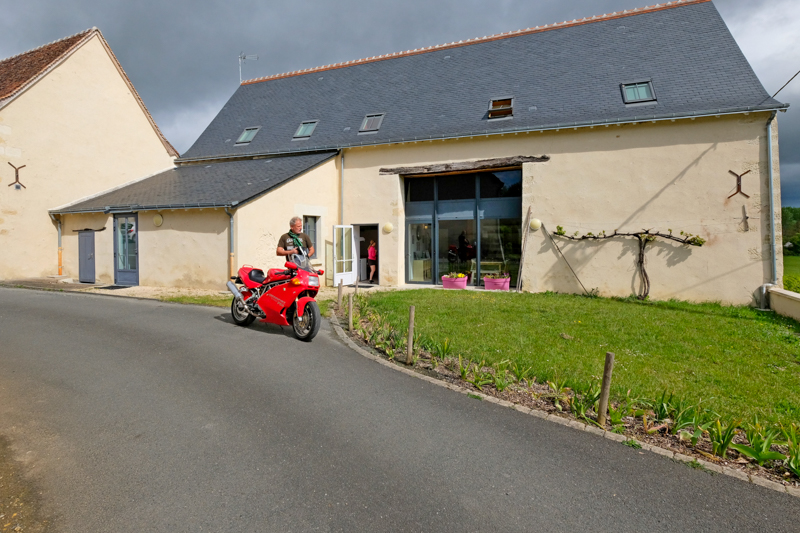 1 extérieur gîte d'étape et de groupe de la métairie Saché