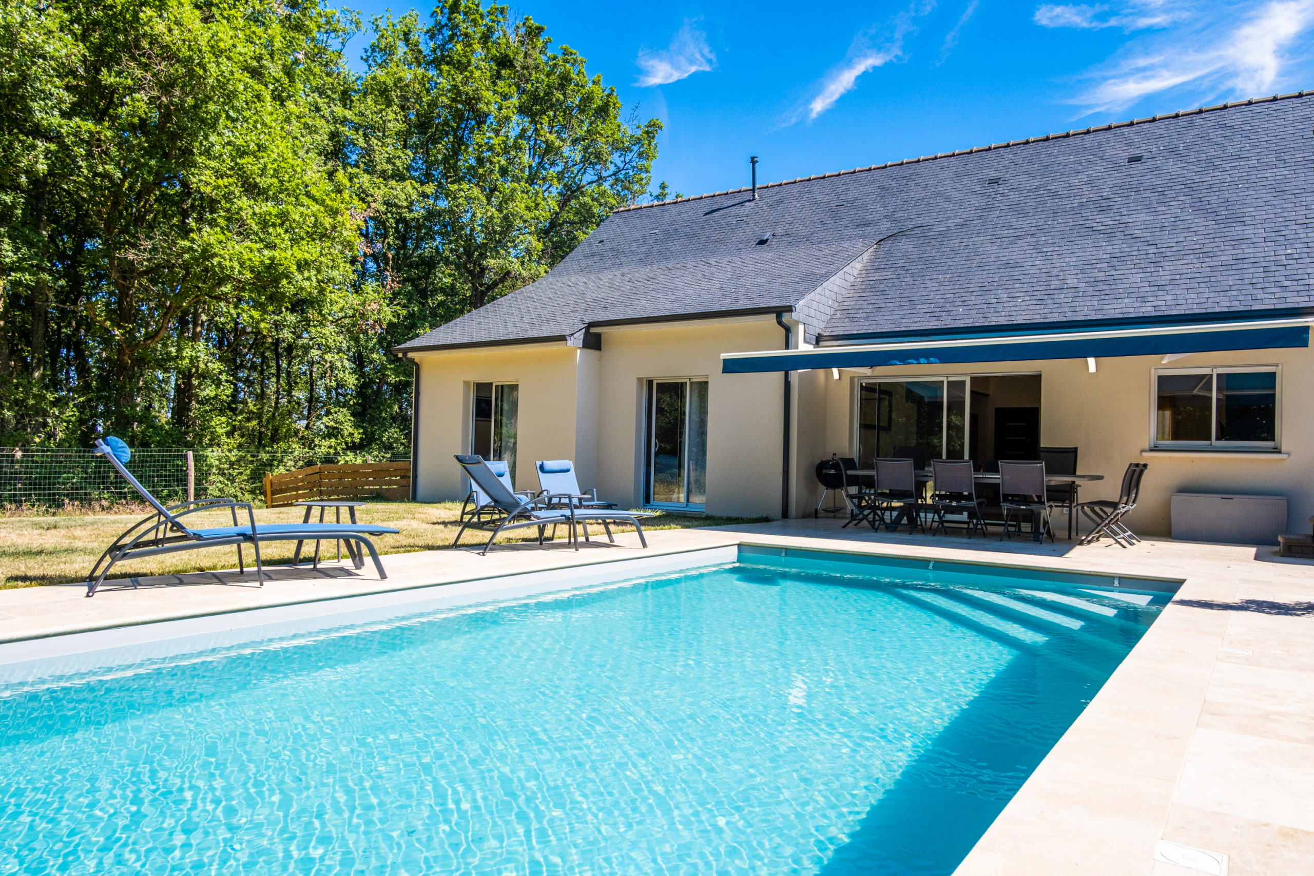 gite de la seigneurie piscine