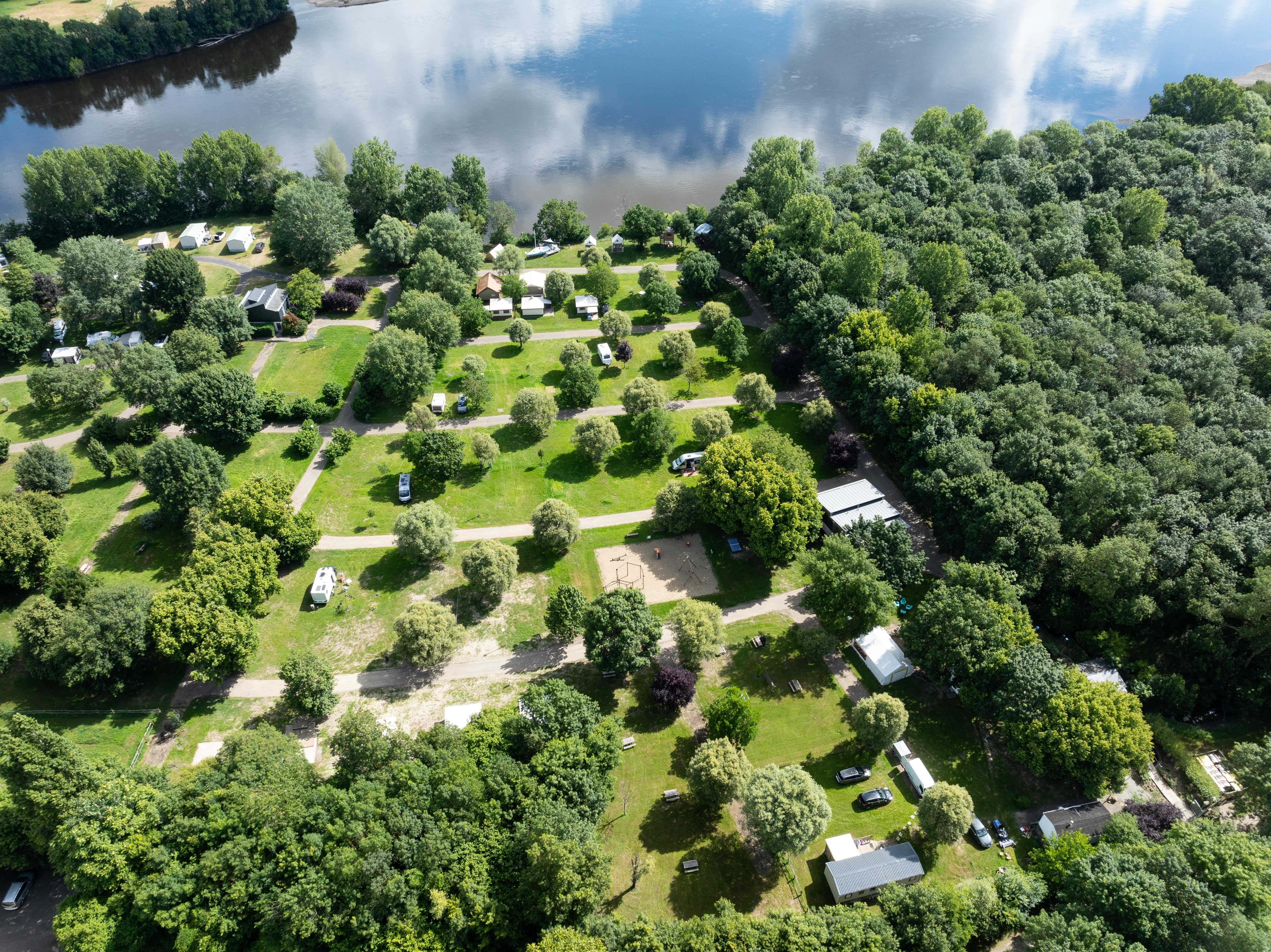 Camping Au Bord de Loire