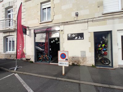 Vitrine extérieur Saumur