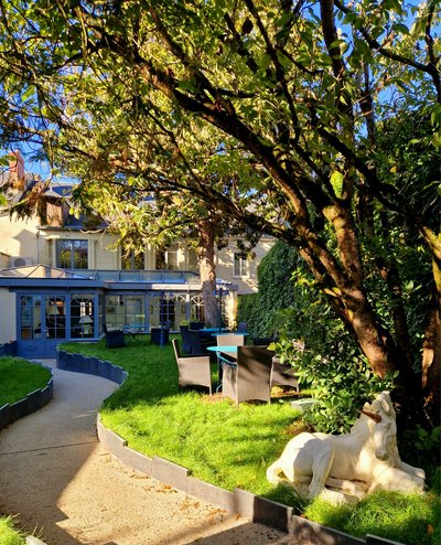 Restaurant La LICORNE-Fontevraud L'Abbaye.jpg