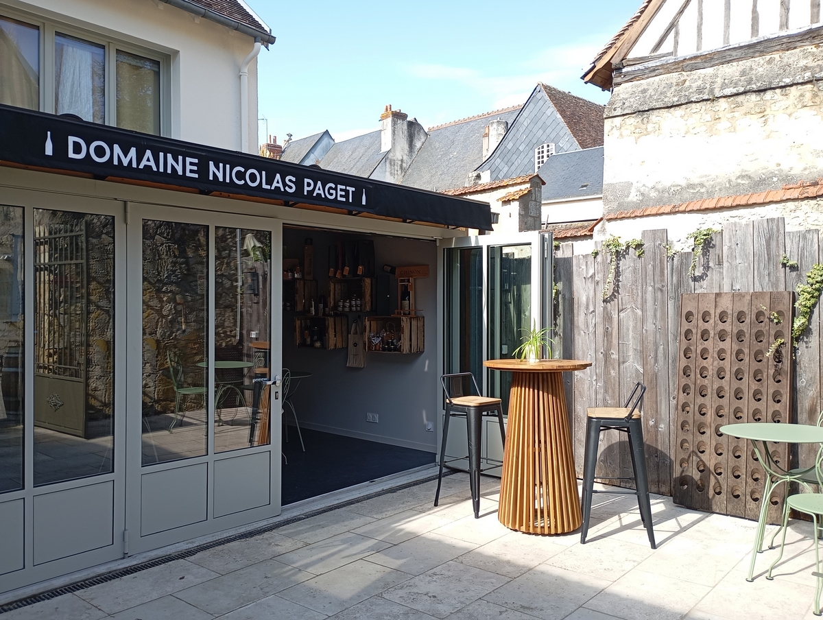 AZAY-LE-RIDEAU- La cave du Château-boutique ouverture