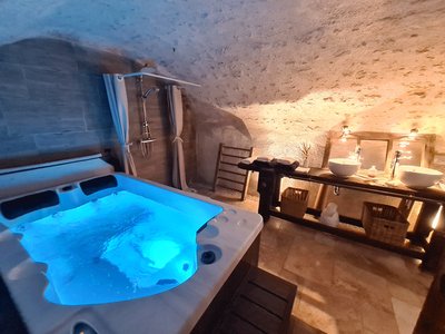 le coin détente avec jacuzzi