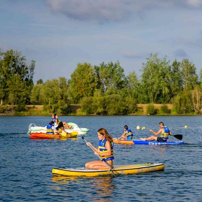 Activités Nautiques au Lac d'Hommes - Paddle, Canoë, Pédalo