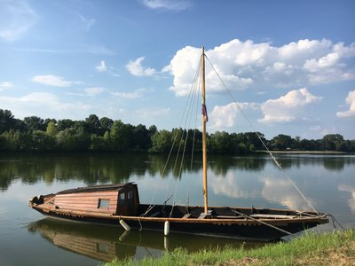 Photographie d'une toue sur la Loire