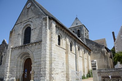 Photographie de l'église Saint Gilles à l'Île-Bouchard