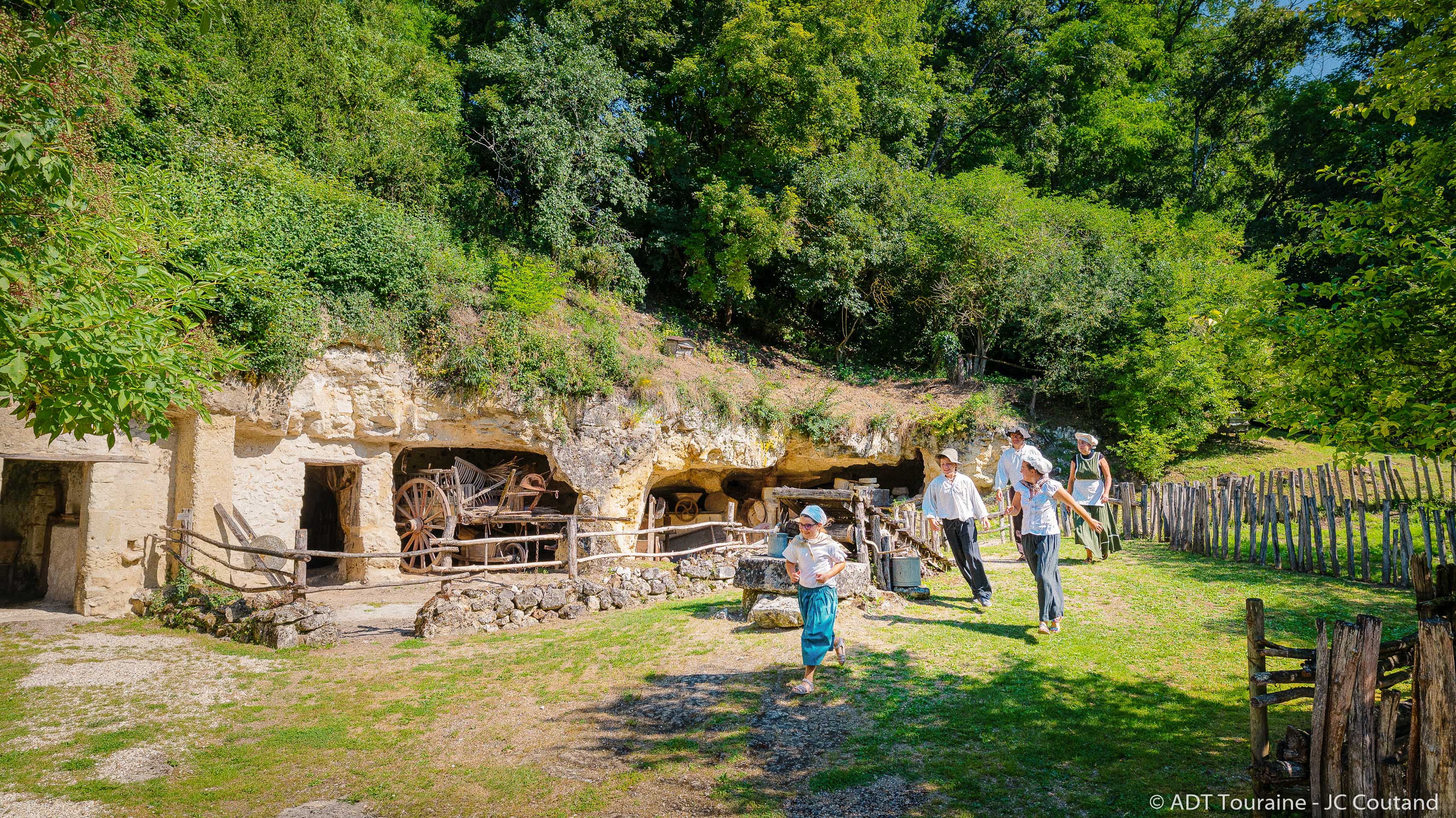 Photo de la Vallée Troglodytique des Goupillières